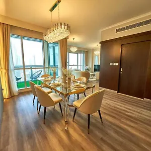 شقة Magnificent Luxury 3br With Amazing Burj & Fountain View, دبي