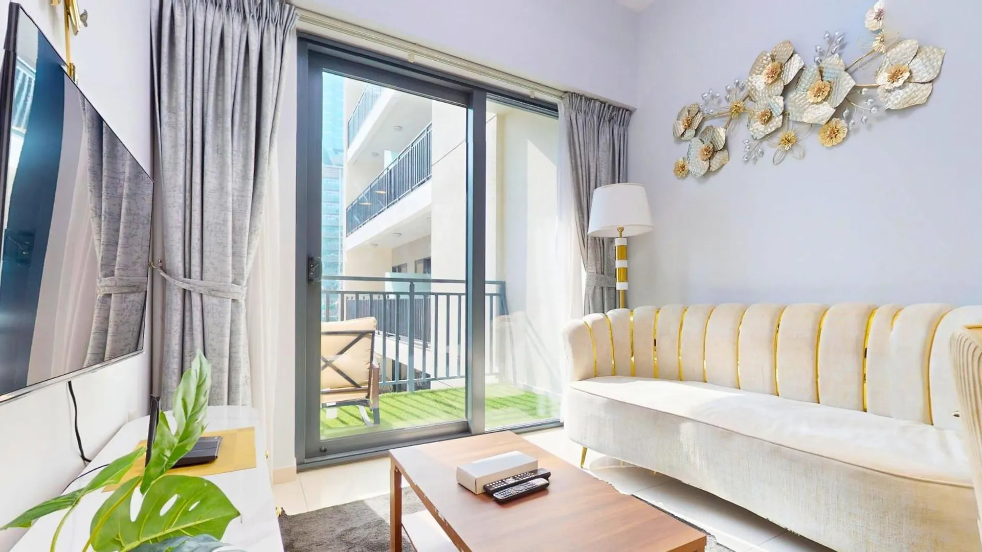 Trps - Zada Tower, Business Bay - 1Br Retreat With Panoramic City View Dubai